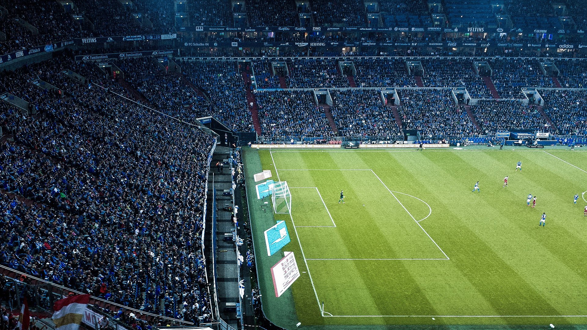 南美魔术师与欧洲铁骑的宿命对决，梅西关键一击送拜仁惊险突围哥斯达黎加